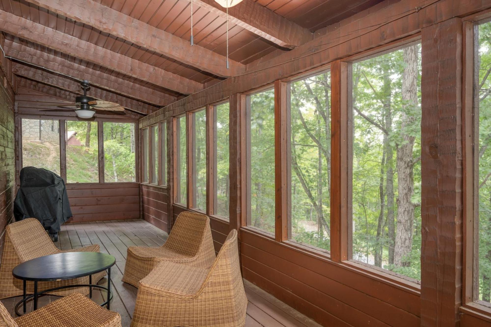 Dudley I By Avantstay Cosy Cabin W Hot Tub Incredible Views Pigeon Forge Extérieur photo